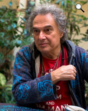 Laár András zenész, író, humorista, buddhista pap (MTI Fotó: Kallos Bea)