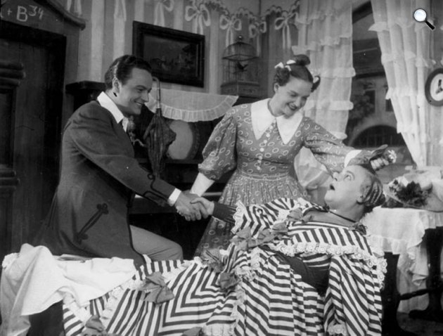 Liliomfi, jelene (Fotó: Escher Károly/Digitális Képtár)
