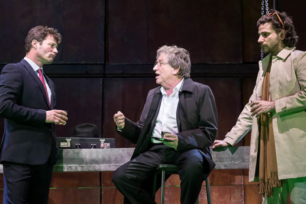 Shakespeare: A velencei kalmár - Stohl András, Kern András és Telekes Péter, Pesti Színház (Fotó: Dömölky Dániel) Shakespeare: A velencei kalmár - Stohl András, Kern András és Telekes Péter, Pesti Színház (Fotó: Dömölky Dániel)