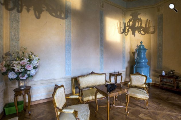 A grófnői szoba részlete a gyulai Almásy-kastély látogatóközpontjában, Gyula (MTI Fotó: Rosta Tibor)