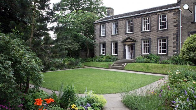 Brontë Parsonage Museum (Brontë Parókiamúzeum), Haworth, Yorkshire, Anglia (Fotó: artfund.org)