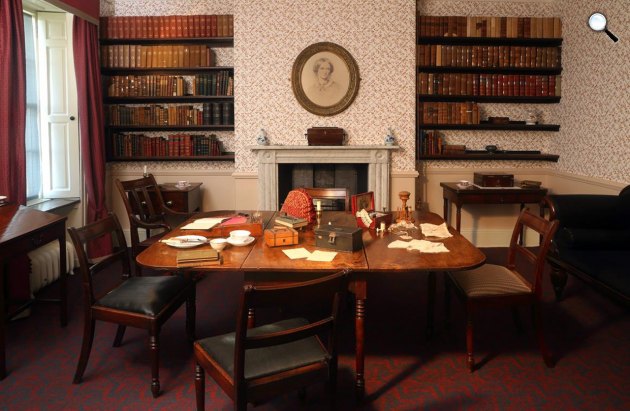 A Brontë család asztala, Haworth, Yorkshire, Anglia (Fotó: Bronte Parsonage Museum/Facebook)