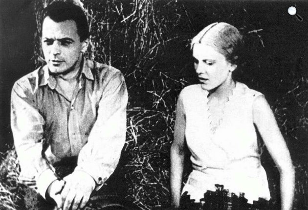 Jávor Pál és Radó Nelli a Kék bálvány című első magyar hangosfilmben, 1831 (Fotó: MEK.OSZK)