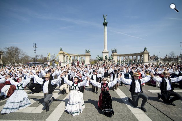 Budapesti Tavaszi Fesztiválnyitó promenád (Fotó: Hrotkó Bálint)