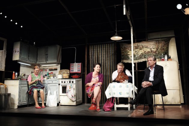 Kvartett, Kern András, Hegedűs D. Géza, Börcsök Enikő, Péter Kata, Pesti Színház (Fotó: Gordon Eszter)