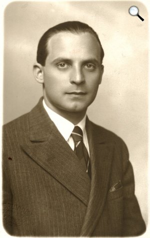 Szerb Antal (1901-1945) író, 1935 körül (Fotó: PIM)