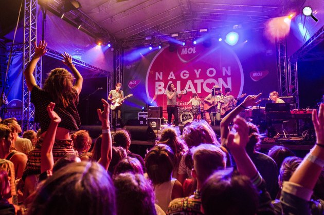 Művészetek Völgye 2016, Ivan & The Parazol koncertje (MTI Fotó: Szigetváry Zsolt)