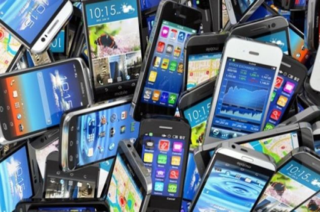 Mobiltelefonok, okostelefonok (Fotó: pixabay.com)
