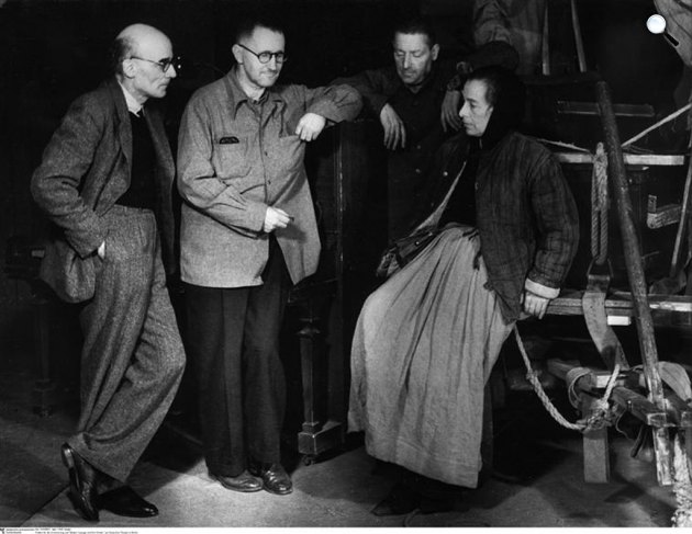 Kurázsi mama próbája - Bertolt Brecht és Helena Weigel (Fotó: photo.rmn.fr)