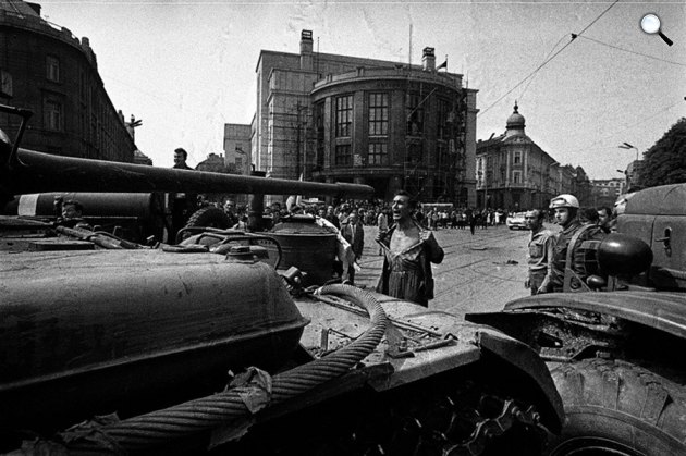 A Varsói Szerződés csapatai megszállják Csehszlovákiát, 1968. augusztus (Fotó: Wikipédia)