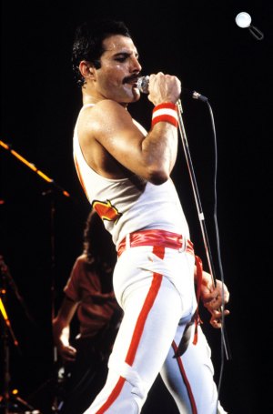 Queen koncert - Freddie Mercury (Fotó: listal.com)
