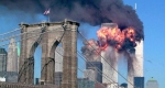 2001. szeptember 11-én két eltérített utasszállító csapódott a Világkereskedelmi Központ (World Trade Center, WTC) az ikertornyába, New York (Fotó: Youtube)