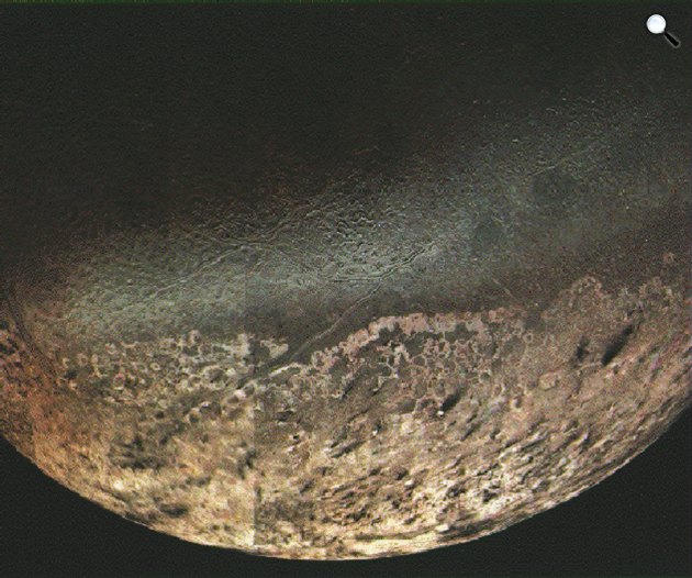 A Neptunusz bolygó egyik holdja, a Triton (Fotó: Voyager-2/NASA)