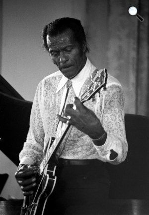 Chuck Berry rock and roll zenész, 1987 (Fotó: listal.com)