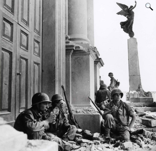 Robert Capa in Italia (Fotó: Milan Museum Guide)