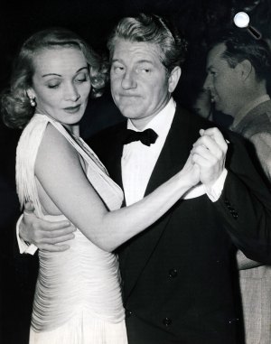 Jean Gabin és Marlene Dietrich táncol (Fotó: historiasdecinema.com)