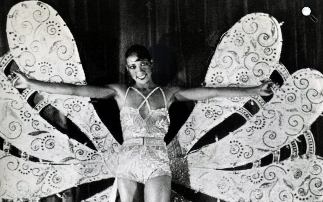Joséphine Baker revüsztár a Folies Bergère mulatóban (Fotó: listal.com)