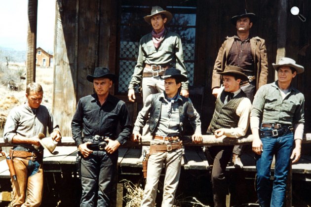A hét mesterlövész - Yul Brynner, Steve McQueen, Charles Bronson, Robert Vaughn, James Coburn, Eli Wallach, Horst Buchholz, 1960 (Fotó: listal.com)