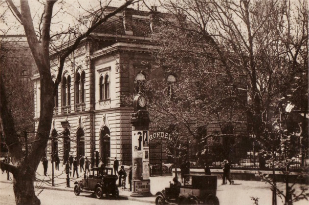Gundel ÉtQterem a Városligetben, Budapest (Gundel szakácskönyv)
