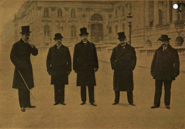 Gróf Bethlen István miniszterelnök és a kormány tagjai a Budai Várban, 1921. december 25. (Fotó: Vasárnapi Ujság / OSZK)