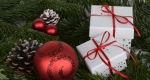 Karácsonyfa, díszek, ajándék (Fotó: pixabay.com)