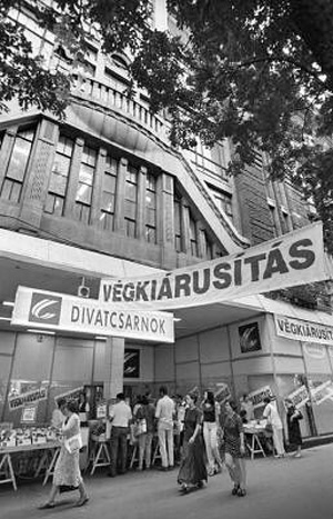 Divatcsarnok az Andrássy úton, Budapest (Fotó: nol.hu)
