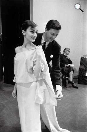 Audrey Hepburn színésznő és Hubert de Givenchy divattervező (Fotó: listal.com)