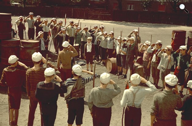  A Pál utcai fiúk c. film forgatásán, 1966-1969 (Fotó: Domonkos Sándor / OSZK)