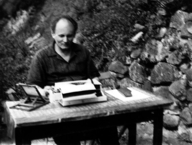 Göncz Árpád (1922-2015) politikus, író, műfordító, 1960 (Fotó: MTI/gonczarpad.hu)