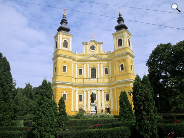Nagyváradi római katolikus székesegyház, Nagyvárad, Románia (Fotó: Kibelbeck Mara / cultura.hu)