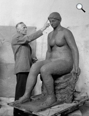 Ferenczy Béni (1967-1890) Kossuth-díjas szobrász és grafikus Ülő női akt c. műve (Fotó: MTI/MaNDA)