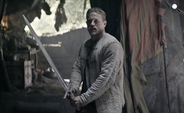 Arthur király – A kard legendája - Charlie Hunnam, 2017 (Fotó: InterCom)