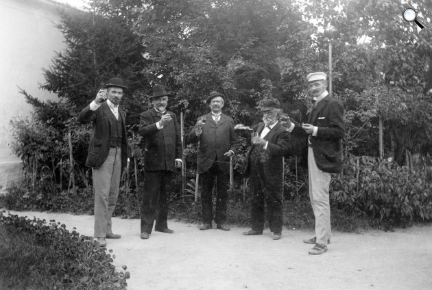 Cholnoky Jenő, Cholnoky László, Cholnoky István, Berky Károly és Cholnoky Viktor Veszprémben, 1900 (Fotó: Fortepan)
