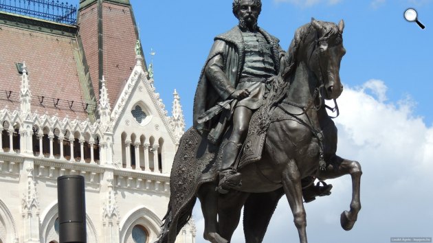 Gróf Andrássy Gyula szobra, Kossuth tér, Budapest (Fotó: Laczkó Ágnes)