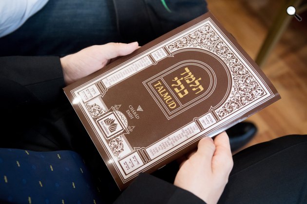 Megjelent a Talmud első magyar fordítása (MTI Fotó: Koszticsák Szilárd)