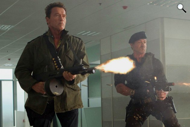 The Expendables - Feláldozhatók - Arnold Schwarzenegger és Sylvester Stallone (Fotó: listal.com)