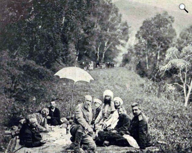 Gróf Zichy Jenő és útitársai a hunibi fensíkon (Fotó: Vasárnapi Ujság / OSZK)