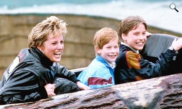 Lady Diana (1961-1992) walesi hercegné, Vilmos herceg és Harry herceg (Fotó: listal.com)