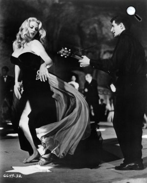 Fellini: Az édes élet (La Dolce Vita) - Anita Ekberg, 1960 (Fotó: Pannonia Entertainment)