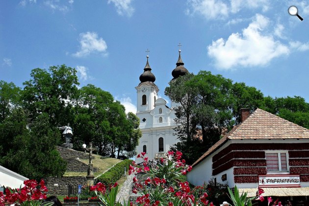 Tihanyi apátság, Tihany (Fotó: Képguru)