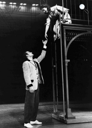 West Side Story - Larry Kert és Carol Lawrence, Broadway, 1957  (Fotó: listal.com)