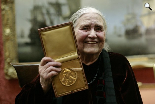 Doris Lessing (1919-2013) brit Nobel-díjas írónő, 2007 (Fotó: Wikipédia)