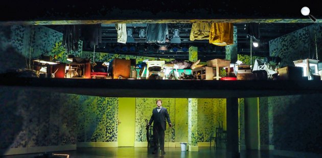 Háztűznéző, Katona József Színház (Fotó: Horváth Judit)