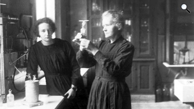 Irene Joliot-Curie Nobel-díjas francia atomfizikusnő és anyja, Marie Curie kétszeres Nobel-díjas francia vegyész és fizikus (Fotó: Wikipédia)