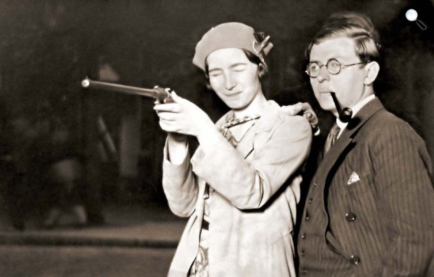 Simone de Beauvoir filozófus, feminista író és Jean-Paul Sartre filozófus, író (Fotó: Babelio)