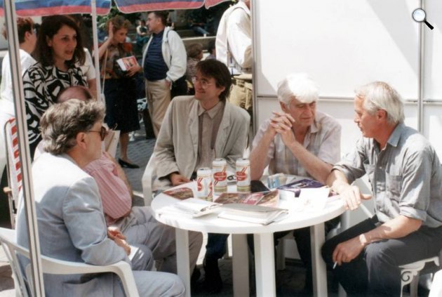 Tar Sándor és Mészöly Miklós a Könyvhéten, Budapest, 1993 (Fotó: tarsandor.hu)