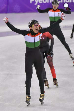Phjongcshang 2018 - Aranyérmes a magyar férfi váltó rövidpályás gyorskorcsolyában, 2018 (MTI Fotó: Czeglédi Zsolt)