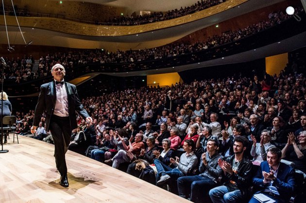 Fischer Iván karmester, a Budapesti Fesztiválzenekar zeneigazgatója (Fotó: Stiller Ákos)
