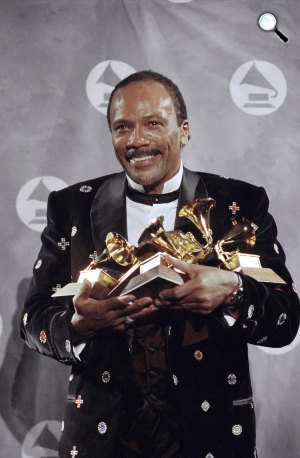 Quincy Jones Grammy-díjas zenész, producer (listal.com)