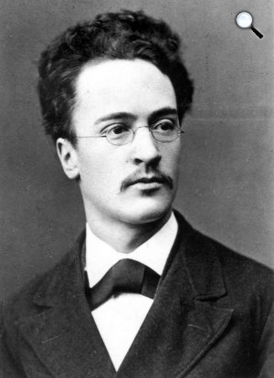 Rudolf Diesel (1858-1913) német mérnök, a róla elnevezett belsőégésű motor feltalálója, 1912 (Fotó: Wikipédia)